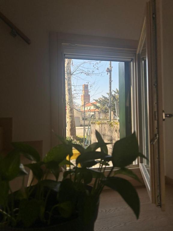 Vista sulla Torre dell'Orologio da B&B Il Novalino nel centro storico di Noale